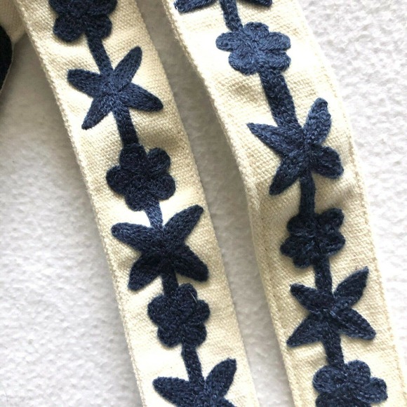 America & Beyond Blue Floral Embroidered Tote - Picture 12 of 12